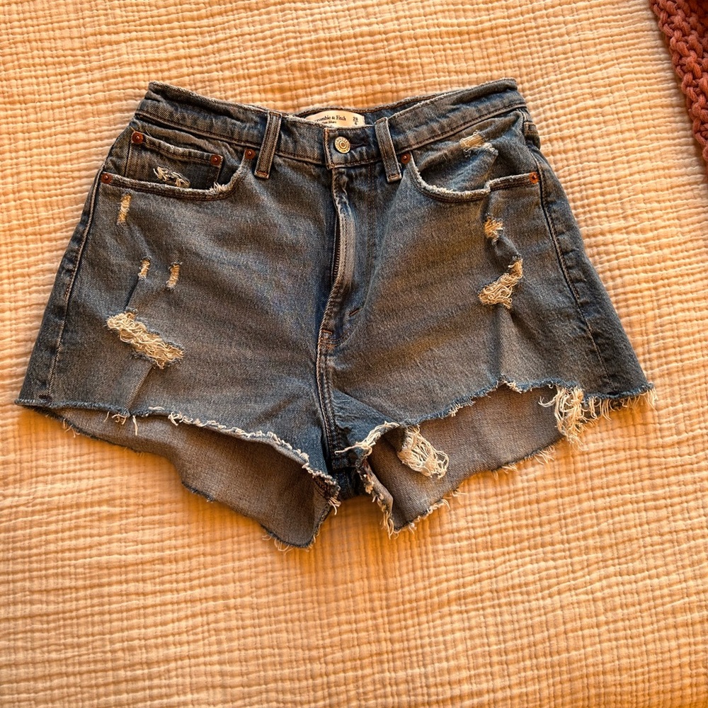 Abercrombie high rise mom shorts